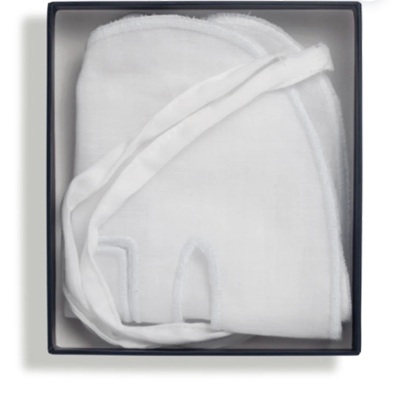 🎉🎉 Host pick 🎉🎉 NWT L’Occitane Reusable Face Care Mask - Picture 3 of 4